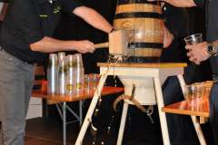 Dampfbier-Anstich in der Pflugfabrik